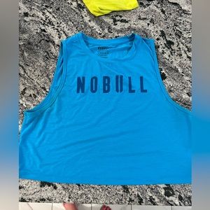Women’s nobull crop size large